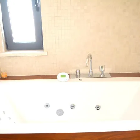 فيلة With 4 Bedrooms In With Private Pool Enclosed Garden And Wifi *