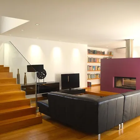 With 4 Bedrooms In With Private Pool Enclosed Garden And Wifi * Faro